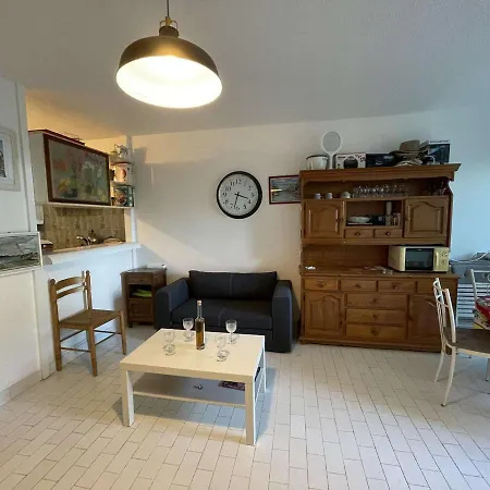 Rdc A Port Camargue - 6 Couchages, Acces Direct Plage, Parking, Jardin - Fr-1-250-263 Apartman