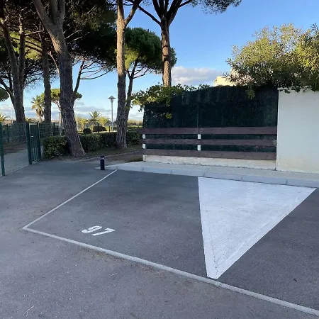 Rdc A Port Camargue - 6 Couchages, Acces Direct Plage, Parking, Jardin - Fr-1-250-263 Appartement *